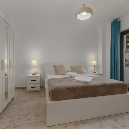 Symphony Sea Shell Apartman *